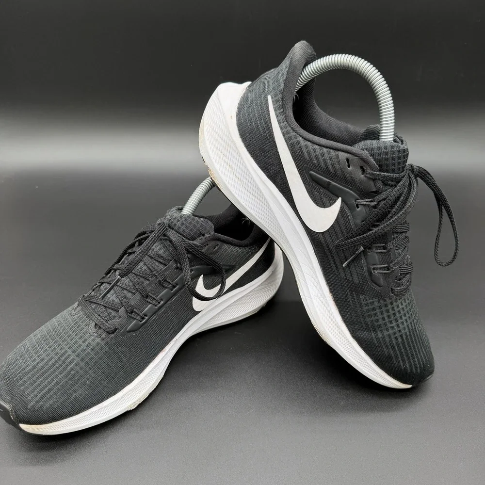 Size 8- Nike‎ Air Zoom Pegasus 39 Women's Black